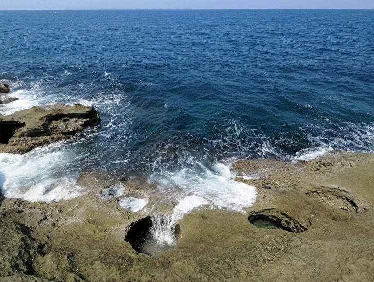 平根崎, 戸中, 佐渡 by T. T. Tanaka